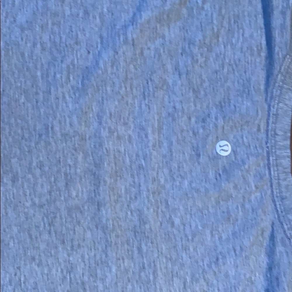 Lululemon top